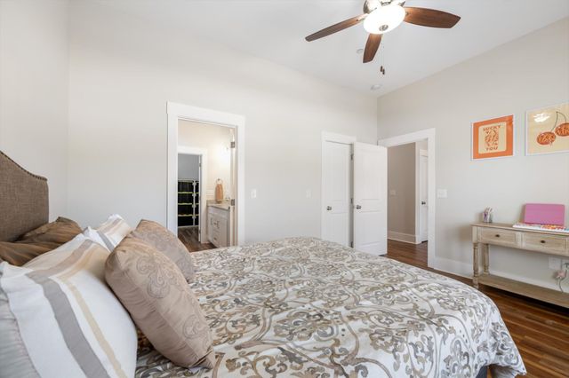 132 Daniel St, Pleasant View, TN 37146