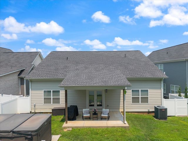 132 Daniel St, Pleasant View, TN 37146