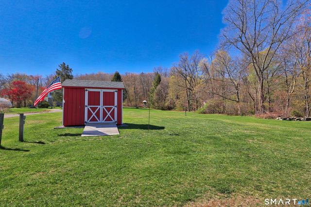 15 Wilton Road, Plymouth, CT 06782