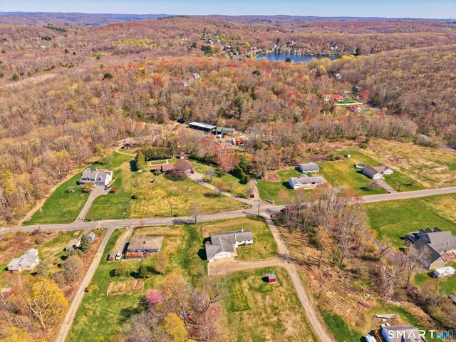 15 Wilton Road, Plymouth, CT 06782