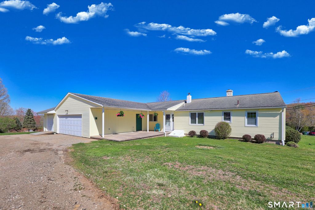 15 Wilton Road, Plymouth, CT 06782