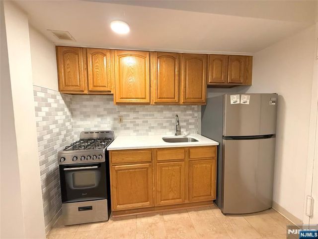 3091 Edwin Avenue 3D, Fort Lee, NJ 07024