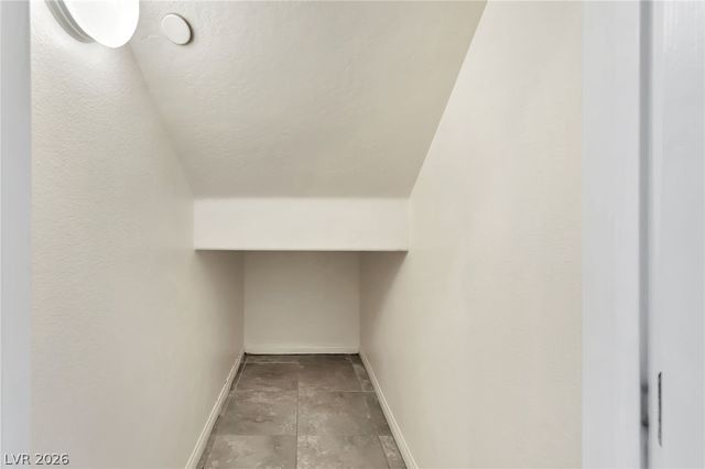 1270 Smokey Valley Lane, Henderson, NV 89002