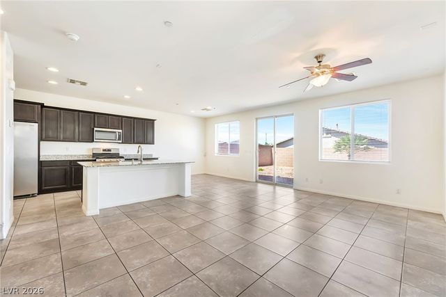 1270 Smokey Valley Lane, Henderson, NV 89002