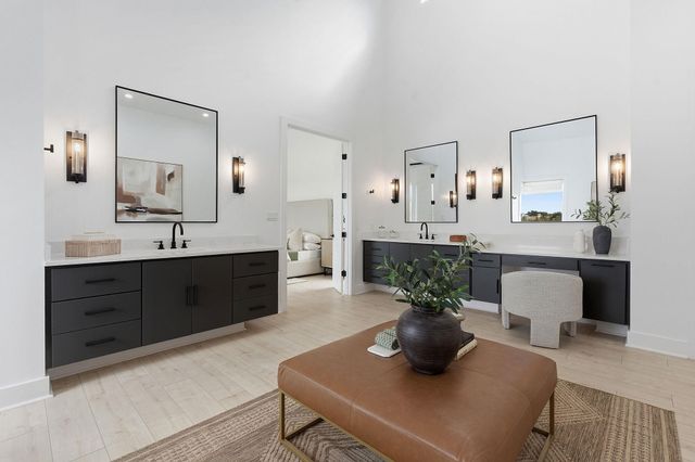 8400 Lakewood Ridge CV, Austin, TX 78738