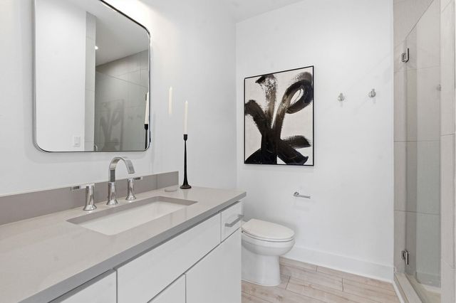 8400 Lakewood Ridge CV, Austin, TX 78738