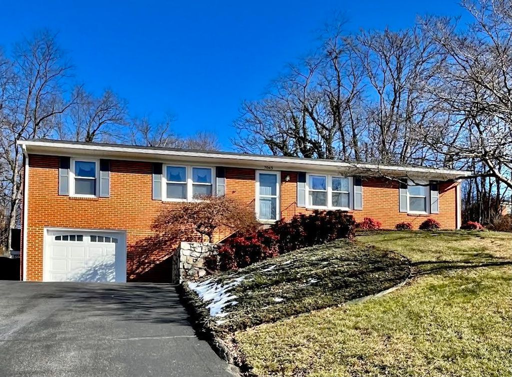 7043 Northway DR, Roanoke, VA 24019