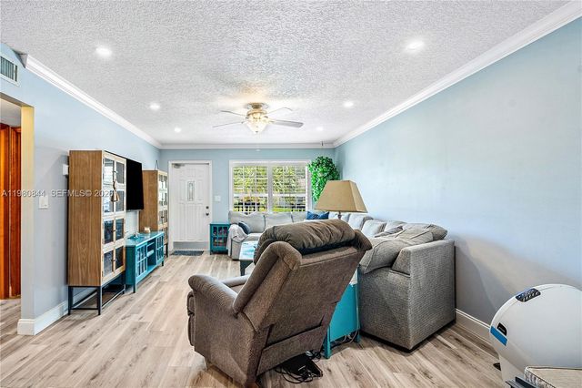 3127 NW 68th St, Fort Lauderdale, FL 33309