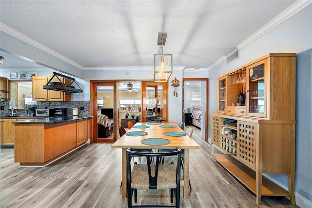 3127 NW 68th St, Fort Lauderdale, FL 33309