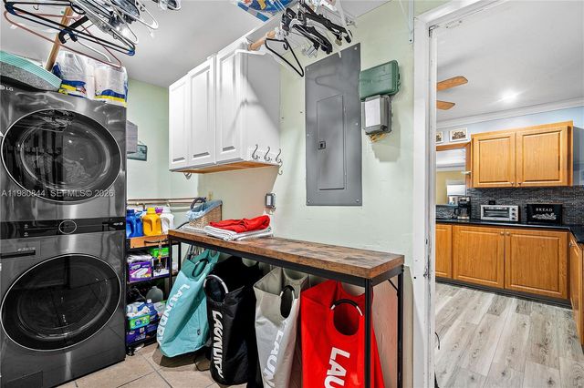 3127 NW 68th St, Fort Lauderdale, FL 33309