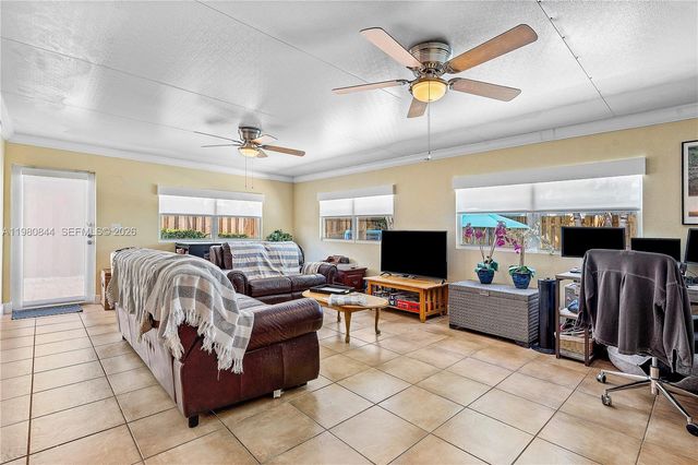 3127 NW 68th St, Fort Lauderdale, FL 33309