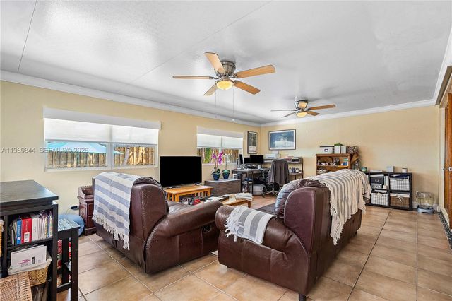 3127 NW 68th St, Fort Lauderdale, FL 33309