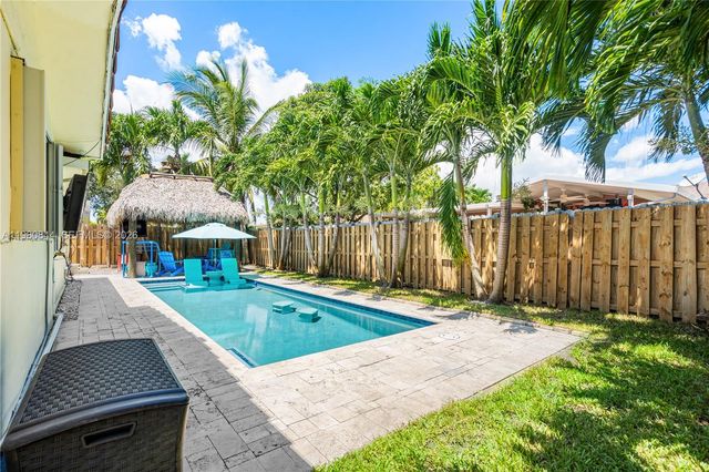 3127 NW 68th St, Fort Lauderdale, FL 33309