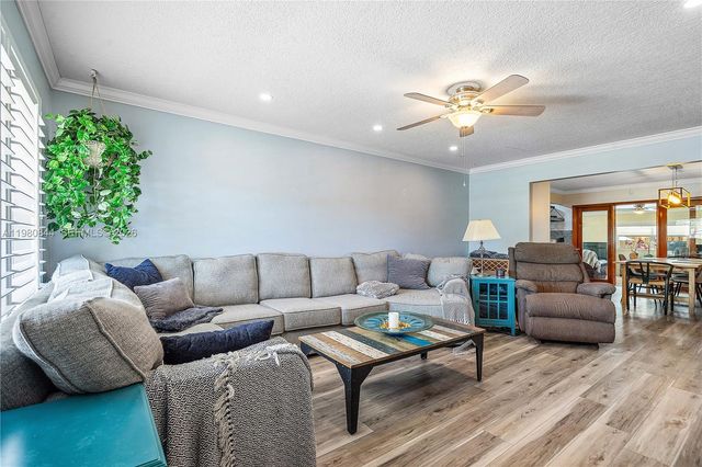 3127 NW 68th St, Fort Lauderdale, FL 33309