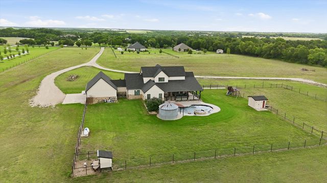 6020 Honeysuckle Road, Midlothian, TX 76065