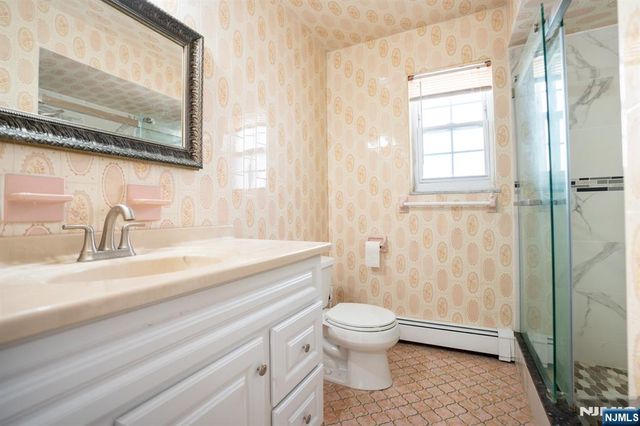 1214 15th Street, Fort Lee, NJ 07024