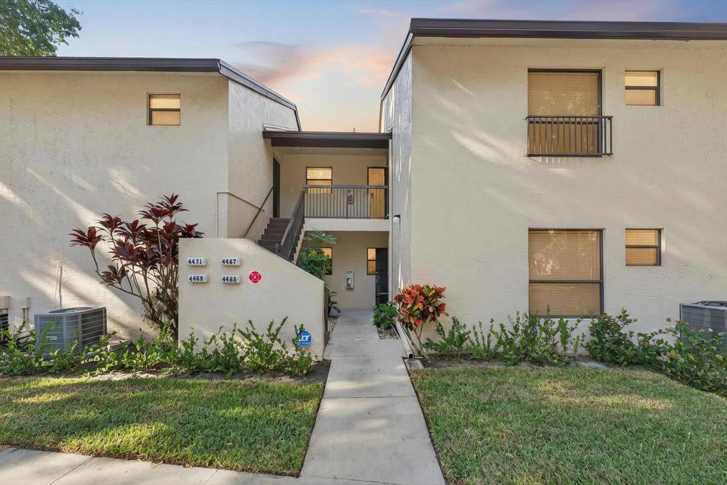 4467 Carambola Circle S, Coconut Creek, FL 33066