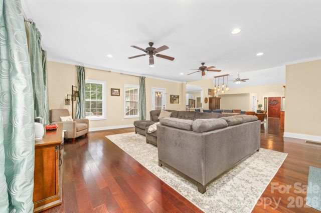 15002 Dexter Lemmond Court, Charlotte, NC 28227