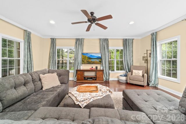 15002 Dexter Lemmond Court, Charlotte, NC 28227