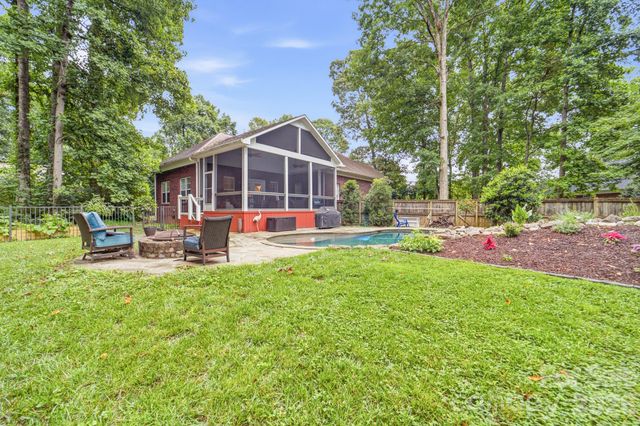 15002 Dexter Lemmond Court, Charlotte, NC 28227