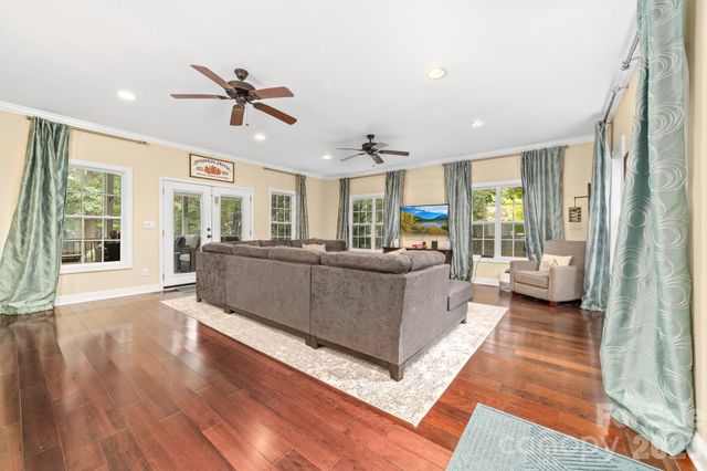 15002 Dexter Lemmond Court, Charlotte, NC 28227