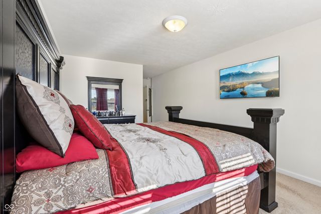 1732 Dogwood Lake Way, Indianapolis, IN 46239