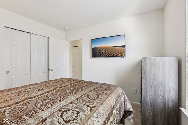 1732 Dogwood Lake Way, Indianapolis, IN 46239