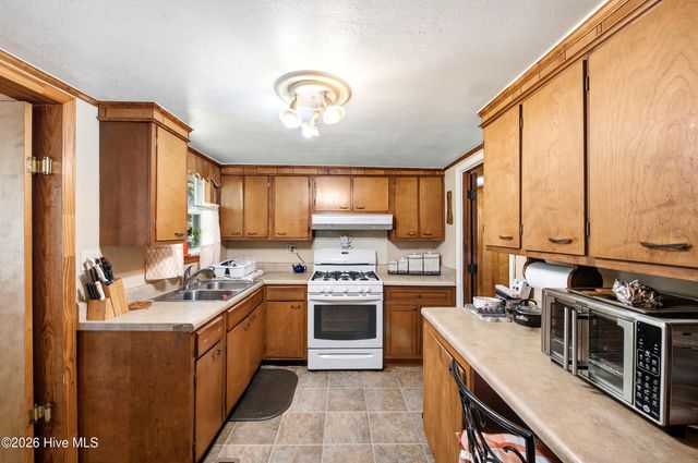 4249 Saw Mill Road NE, Leland, NC 28451