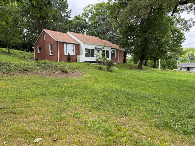 1211 Glenwood Drive, Chattanooga, TN 37406