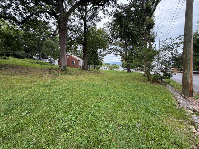 1211 Glenwood Drive, Chattanooga, TN 37406