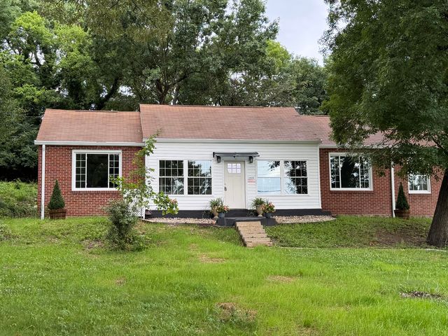 1211 Glenwood Drive, Chattanooga, TN 37406
