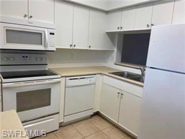 8326 Bernwood Cove LOOP 910, Fort Myers, FL 33966