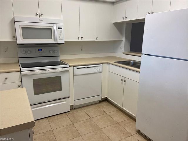 8326 Bernwood Cove LOOP 910, Fort Myers, FL 33966