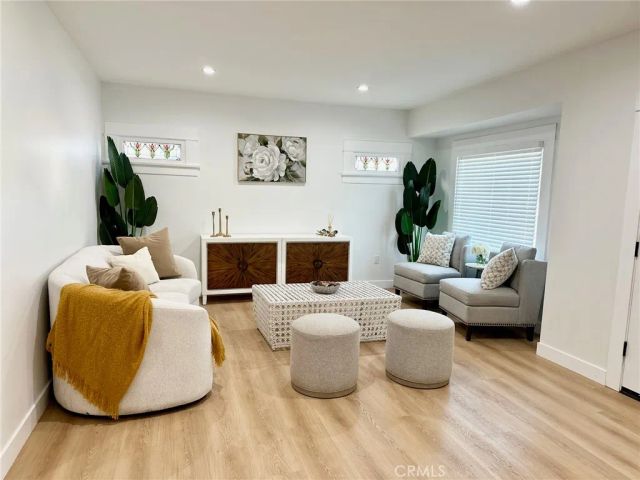 4207 S Van Ness Avenue, Los Angeles, CA 90062
