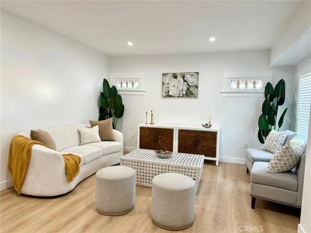 4207 S Van Ness Avenue, Los Angeles, CA 90062