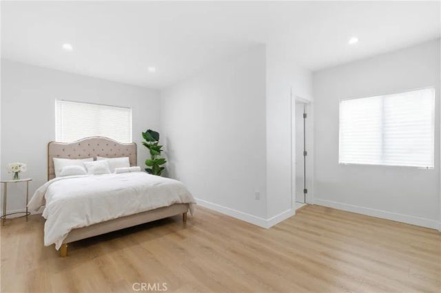 4207 S Van Ness Avenue, Los Angeles, CA 90062