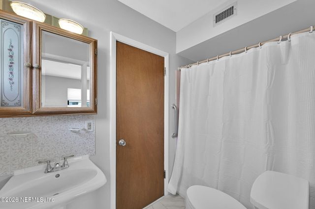 11698 MARINA Drive, Jacksonville, FL 32246