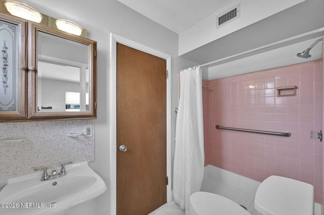 11698 MARINA Drive, Jacksonville, FL 32246