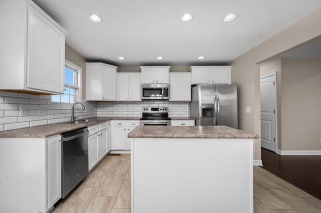 311 Heatherwood Dr, Murfreesboro, TN 37129