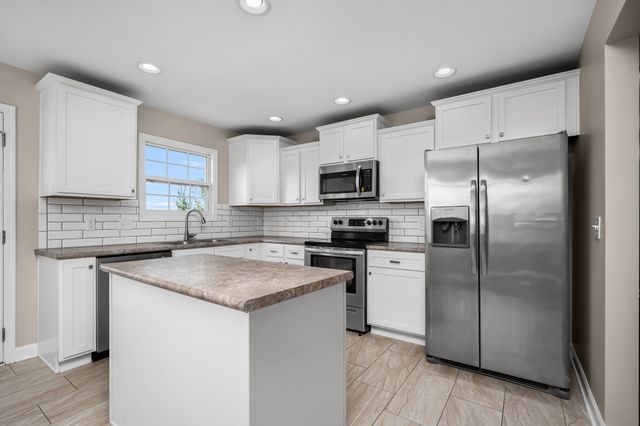 311 Heatherwood Dr, Murfreesboro, TN 37129