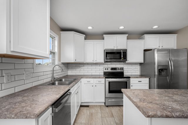 311 Heatherwood Dr, Murfreesboro, TN 37129