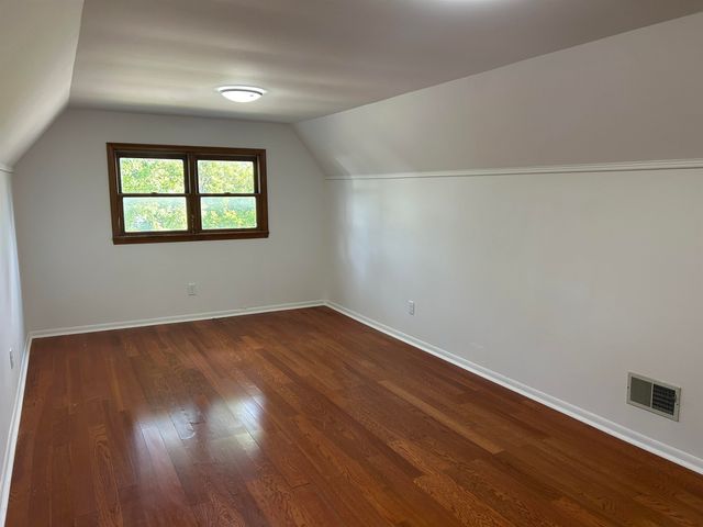 3622 Churchill Avenue, Flint, MI 48506
