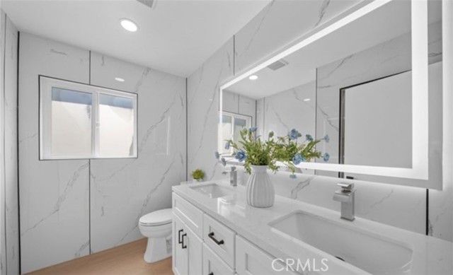 3120 Las Faldas, Fullerton, CA 92835