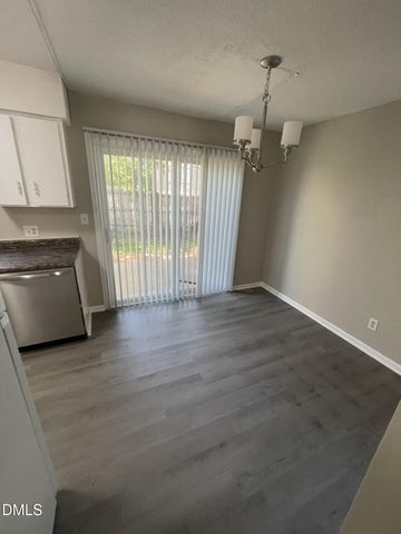 120 Byrum Street 18, Cary, NC 27511