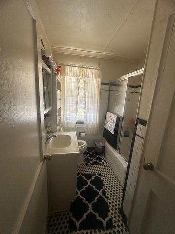 1015 MOUNT HOLLY ST, Baltimore, MD 21229