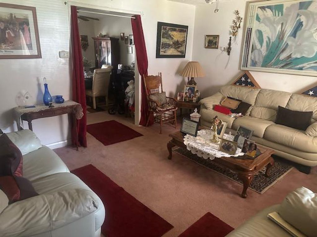 Image 2 of property listing at 1015 MOUNT HOLLY ST, Baltimore, MD 21229