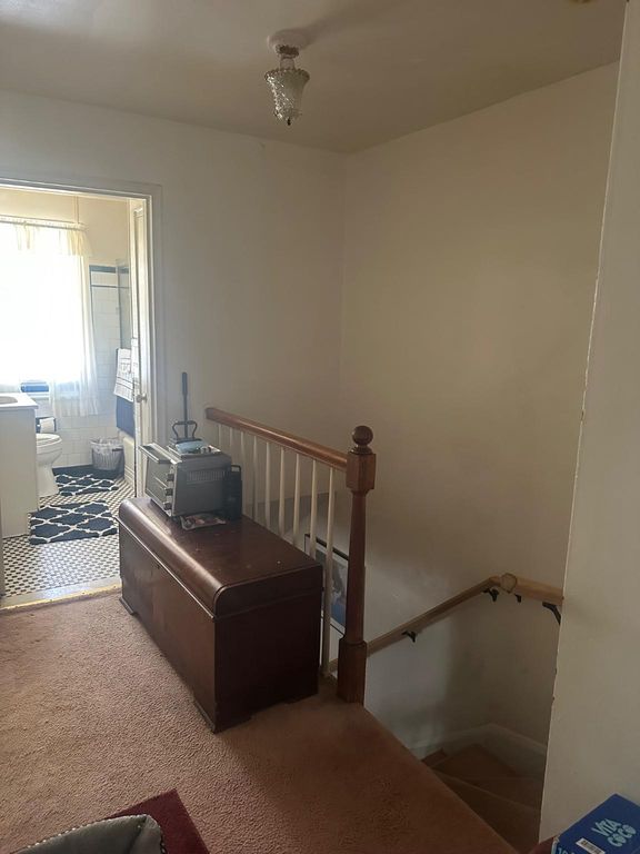 Image 4 of property listing at 1015 MOUNT HOLLY ST, Baltimore, MD 21229