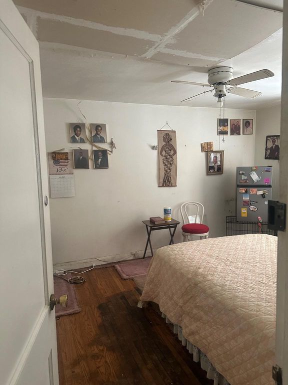 Image 6 of property listing at 1015 MOUNT HOLLY ST, Baltimore, MD 21229