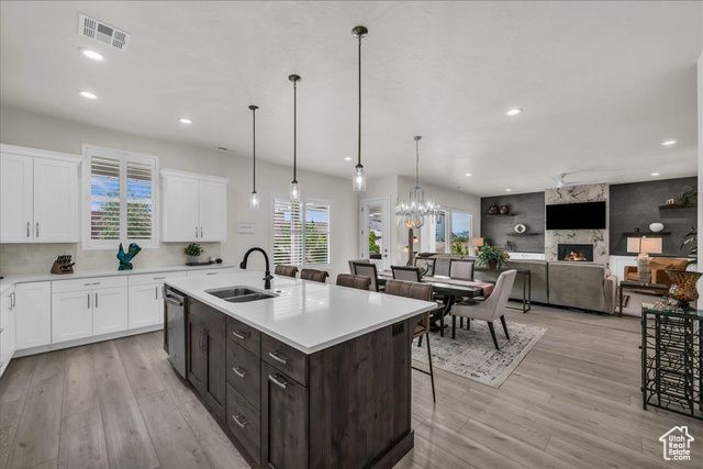 1434 E BLACK BRUSH DR, Washington, UT 84780