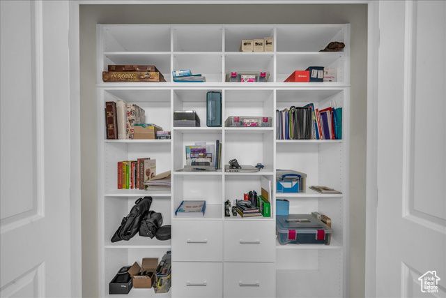 1434 E BLACK BRUSH DR, Washington, UT 84780